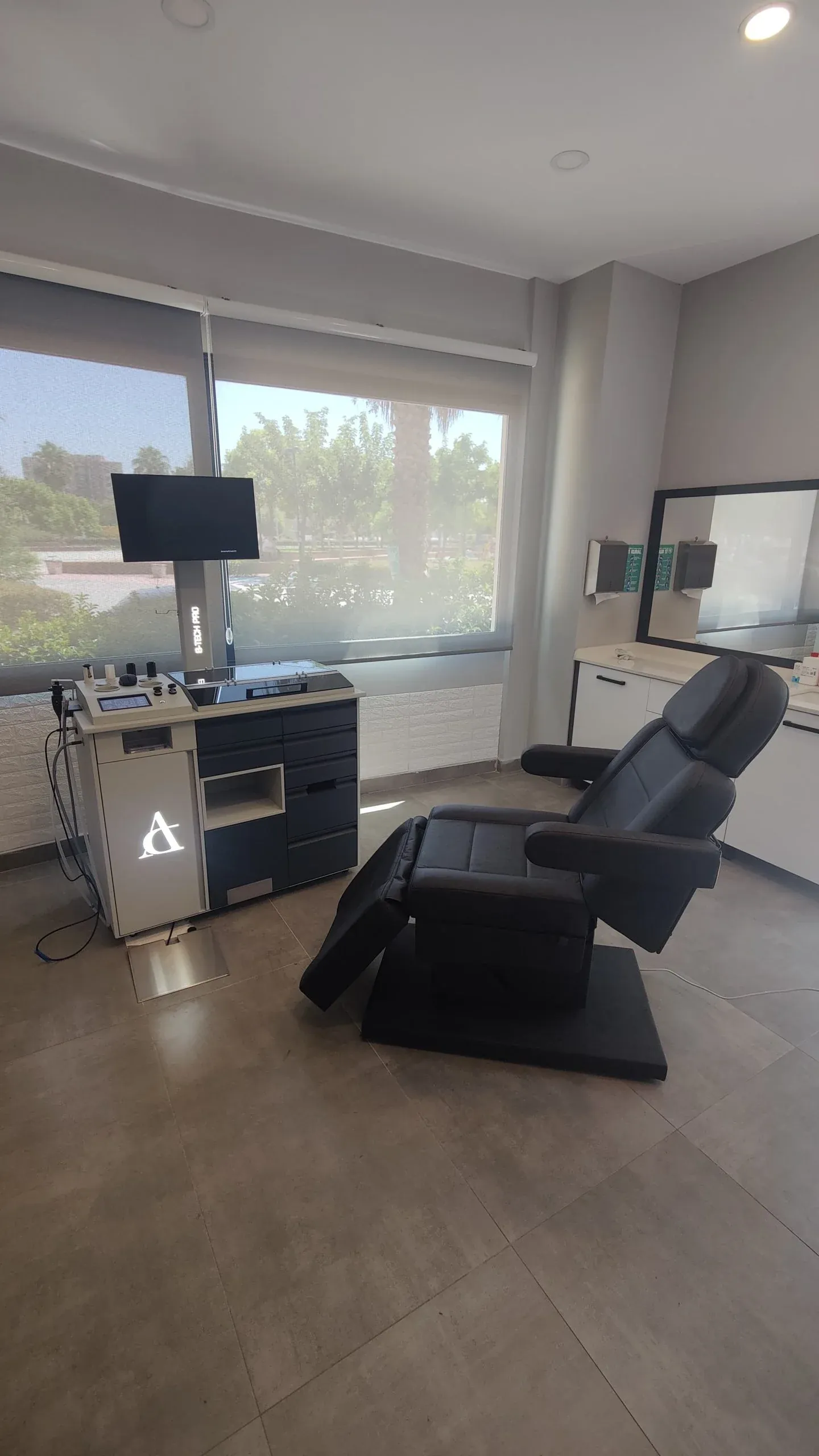 İzmir Anadolu Cerrahi Kliniği